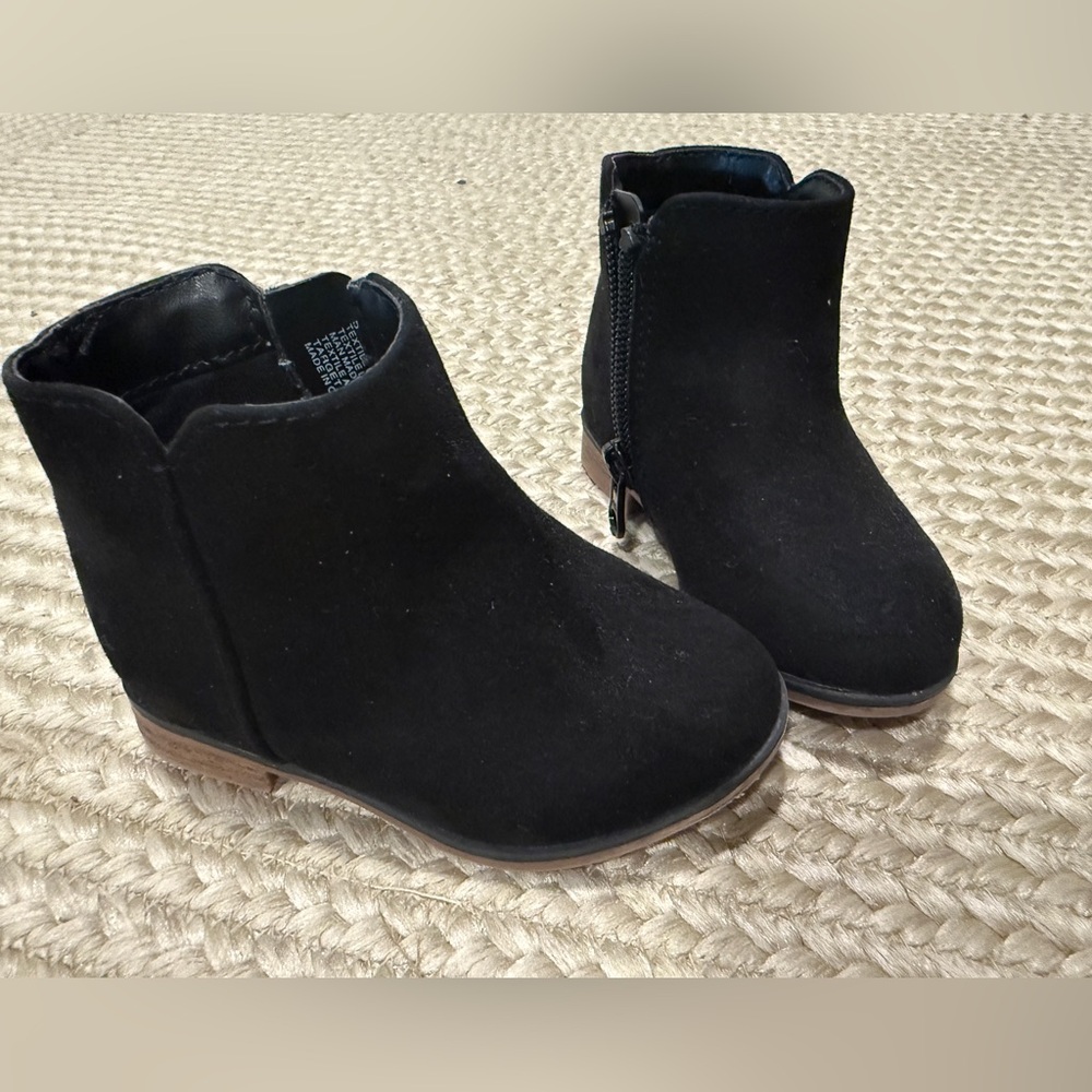 Cat & Jack Black Toddler Boots, size 5 toddler